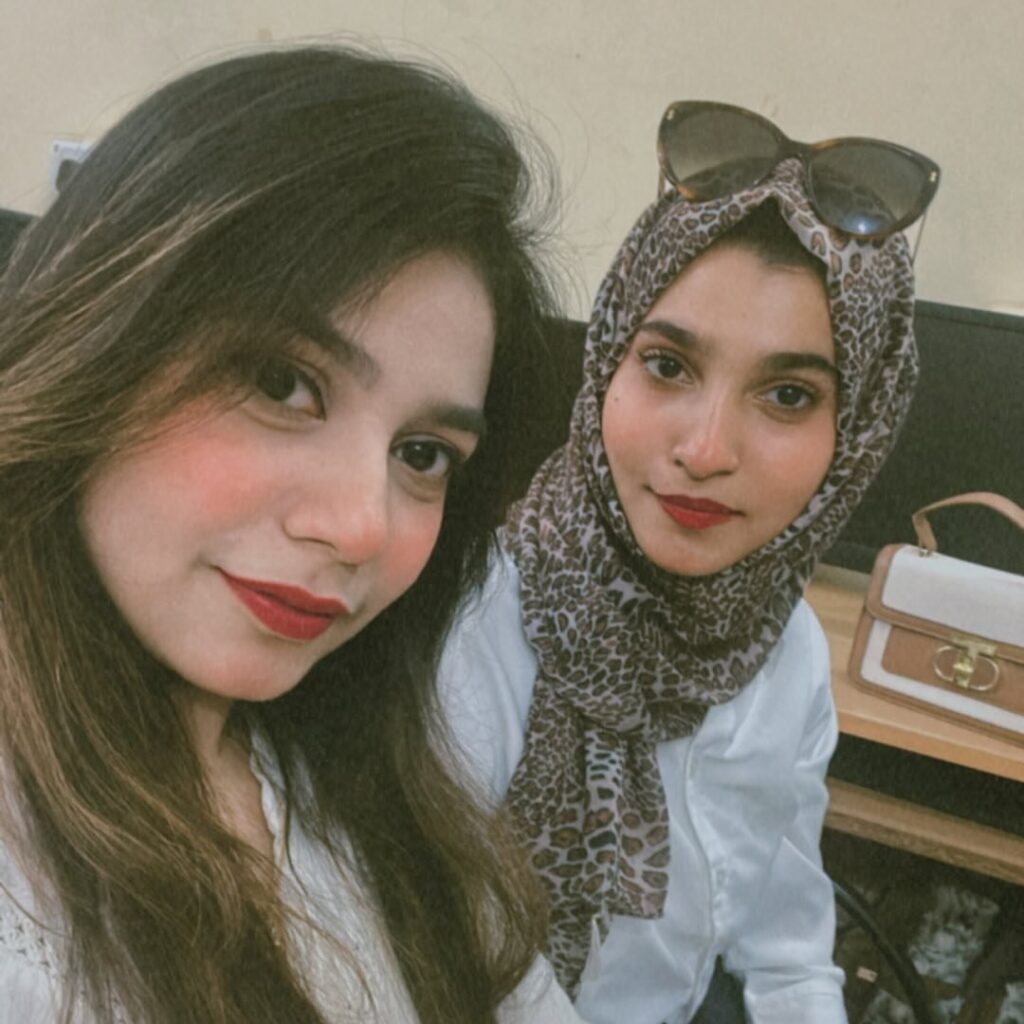 elegant_touch_by_sisters_14040412_142306106